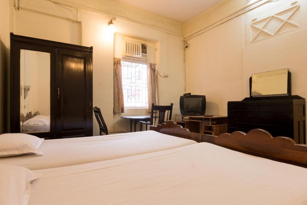 Bed and Breakfast at Colaba